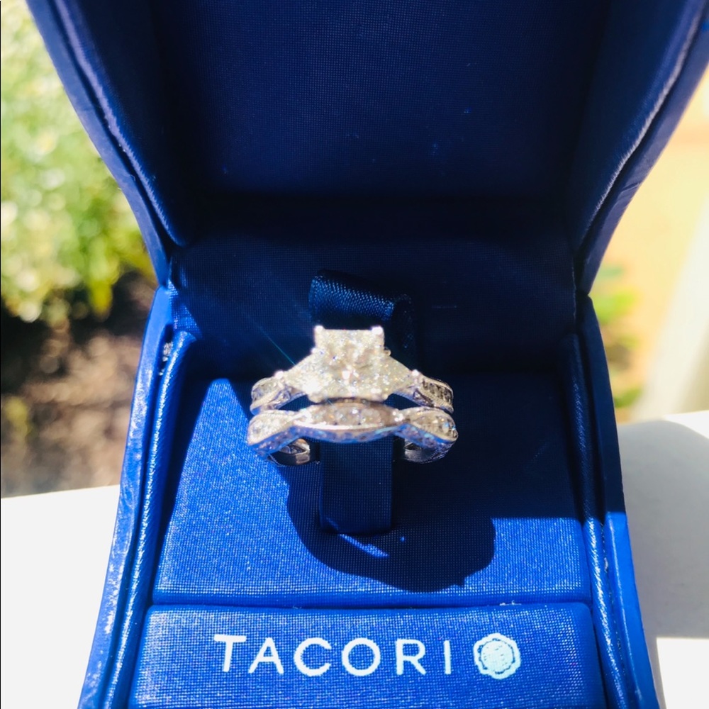 Tacori Engagement and Wedding Band Set